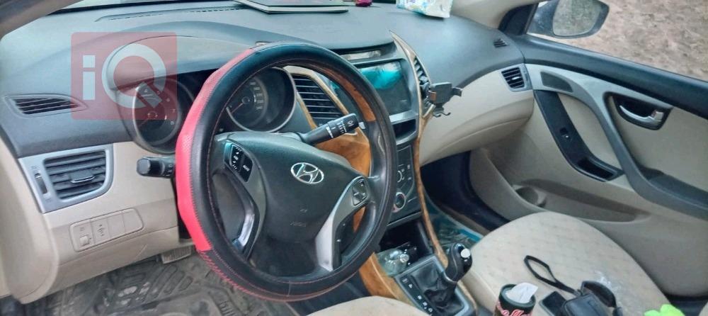 هیۆندای ئەلەنترا